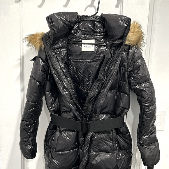 Chalet Gloss Puffer Coat - Picture 1 of 7